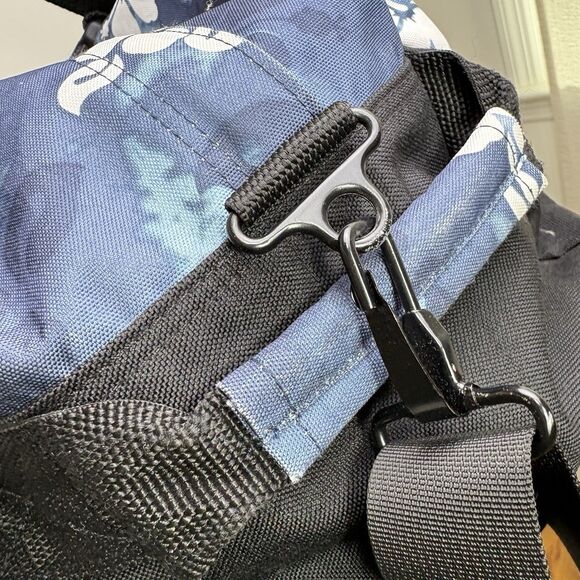 LL Bean Blue Hawaiian Hibiscus Travel Vacation Weekender Duffle Bag 22” Large - Picture 10 of 15